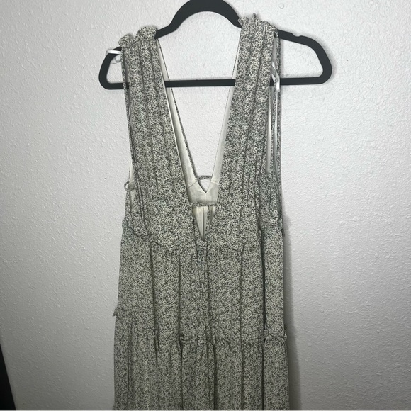 Lulus Wandering Wistfully Cream Floral Print Tiered Maxi Dress Medium - Picture 10 of 13